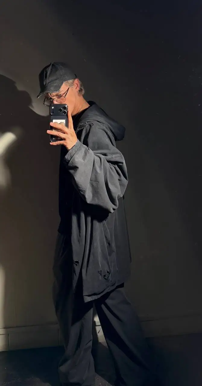 Худи VETEMENTS — фото 6